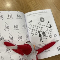 Actividades con tu Elfo travieso: Más de 40 actividades y pasatiempos navideños