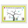 marco con lámina con árbol para que los invitados al cumpleaños dejen sus huellas y firma en tinta